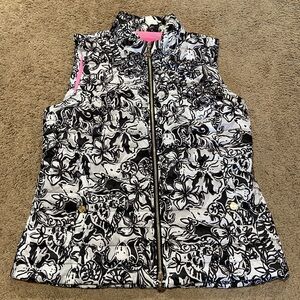 Lilly Pulitzer Elyn Puffer Vest Onyx With A Twist Full Zip 2 Snap Pockets Size L